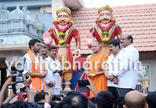 ​ಬಹ್ಮ ಬೈದರ್ಕಳ ಮೂರ್ತಿಗಳ ಭವ್ಯ ಶೋಭಾಯಾತ್ರೆ